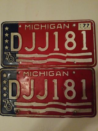 Michigan 1976 1977 Old License Plate Pair Garage Car Set Bicentennial Vtg