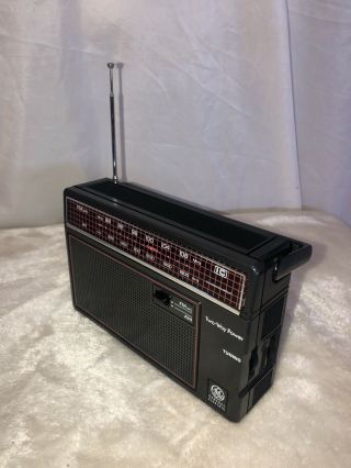 Vintage Ge Am Fm Portable Radio Model 7 - 26600 In