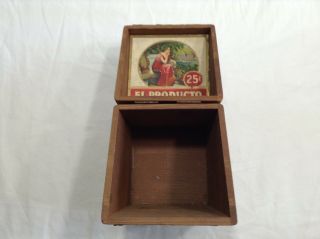Vintage El Producto Queens wooden cigar box with dovetail joints,  colorful label 5
