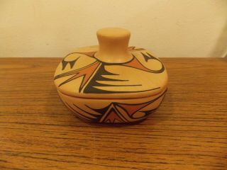 Linda Dunlap Native American San Ildefonso Pueblo Handmade Storage Pot W/lid 6 "