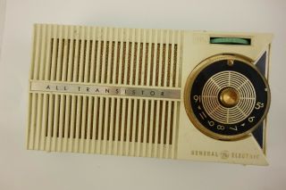 Vintage General Electric Ge Transistor Radio Model P - 746b White & Turquoise