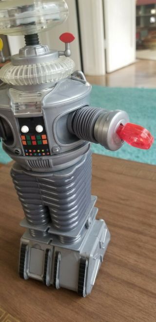 Lost In Space Robby The Robot 1997 Newline Productions 4