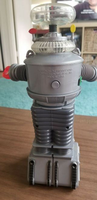 Lost In Space Robby The Robot 1997 Newline Productions 5