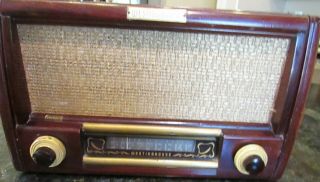 Vintage Westinghouse Table Tube Radio Model 157 Circa 1947 1948 -