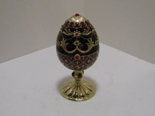 Christmas Musical Egg Music Box With Reindeer - " Oh Come Let Us Adore Him "