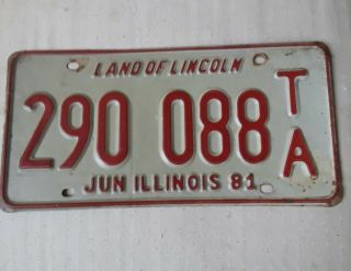 Vintage 1981 Illinois License Plate 290 088 Ta Land Of Lincoln White With Red Ta