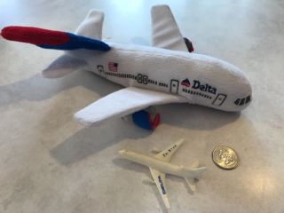 Vintage Delta Airline Premium Plastic Tri Star Plane,  Stuffed Plush Noise Plane