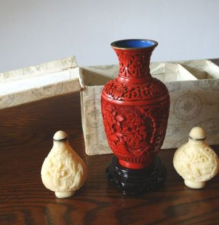 Antique Chinese Snuff Bottles & Vase