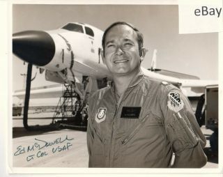 8x10 Glossy Photo Signed In 1977 By B - 1 Bomber Test Pilot Lt Col Ed Mcdowell