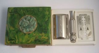 Vintage 1964 Gillette J2 Travel Razor In Unique Decorative Green Case