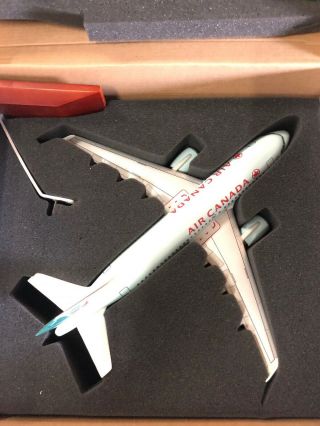1/100 Air Canada Jetz A319 Pacmin Type Corporate Model