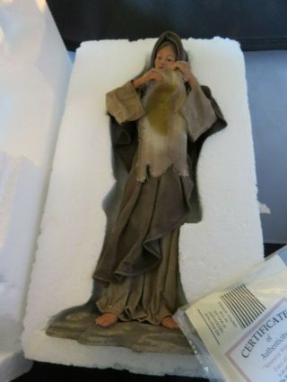 Ashton Drake Figurine " Veronica Wipes The Face Of Jesus " Power Of The Passion