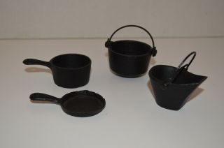 Vintage Set Of 4 Miniature Cast Iron Skillet And Pot Set
