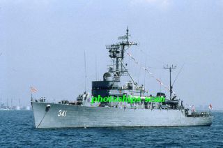 1 Slide Of Indonesian Navy Frigate Samadikun (341) X - Usn Robert J.  Perry De - 1034