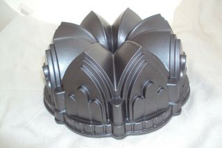 Nordic Ware Cathedral Bundt Cake Pan 10 Cup Heavy Cast Aluminum Discontinued