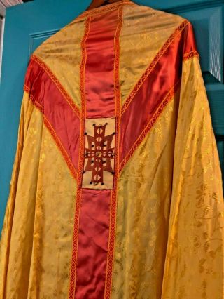 GORGEOUS VINTAGE CATHOLIC PRIESTS BISHOPS GOLD BROCADE & ROSE COPE VESTMENT 2