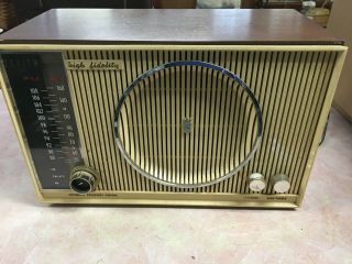 Zenith Model H845 Wood Cabinet Vacuum Tube Am - Fm Radio