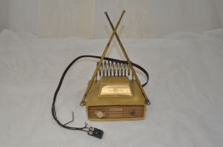 Vintage Colormaster " Atomic " Tv Rabbit Ears Antenna Faux Woodgrain Base