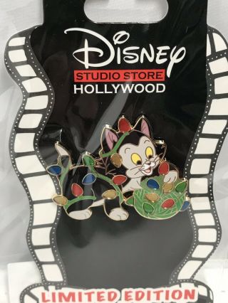 Disney Figaro Cat Tangled in Lights LE 300 Pin DSF DSSH Christmas Pinocchio 2