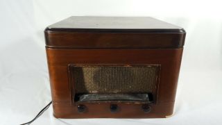 Vintage Montgomery Ward Airline Tube Radio Record Player