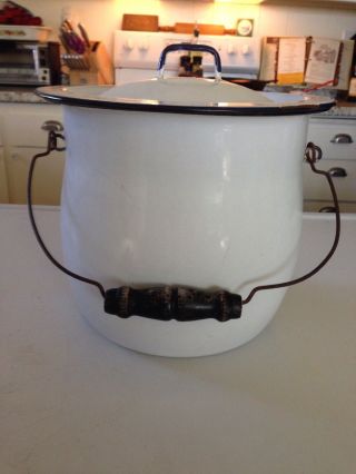 Vintage LARGE Enamelware Pot With Wood Handle And Lid 2