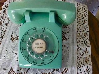 Vintage Itt Blue Rotary Dial Desk Top Telephone