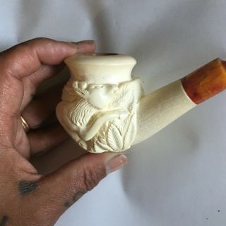 Vintage HAND CARVED MEERSCHAUM PIPE GOAT AND LEAVES Amber Stem Fitted Case 2