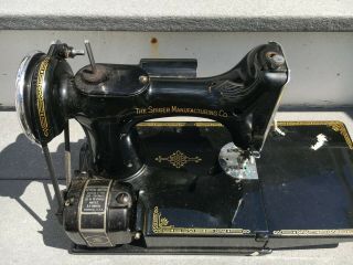 Vintage SINGER Portable Electric Sewing Machine 221 - 1 with Case 3