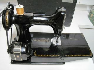 Singer 221 Featherweight With Case & Ends Sept.  3 6