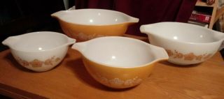 Vintage Pyrex Butterfly Gold Cinderella Mixing Bowls Set Of 4