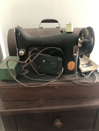 Model 99 - 24 Singer Sewing Machine