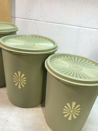 Green With Yellow Beam Canister Set Plastic Vintage Tupperware Container 3