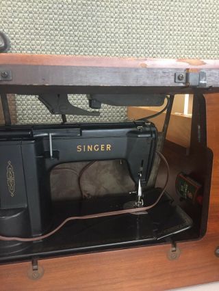 Antique Singer Sewing Machine In Cabinet