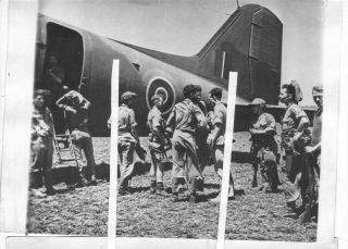 38) 1943 Planet News Photo Raf Douglas C - 47 Dakota,  Wingate 