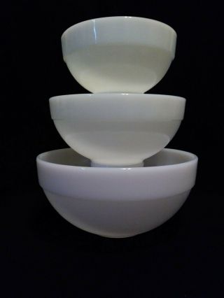 3 Vintage Fire King Oven Ware Colonial Band Milk Glass Nesting Bowls Made In Usa