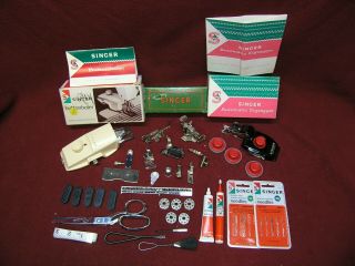 1968/1969 Singer 221K WHITE Featherweight Sewing Machine w/Pedal/Case/Button/Att 2