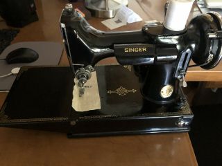 Singer Featherweight 221 - 1 Sewing Machine With Case 1934