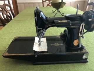 Singer Featherweight 221 - 1 Sewing Machine with Case 1934 8