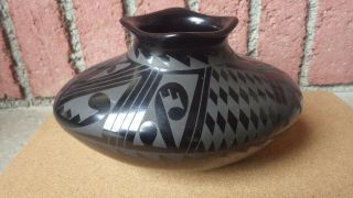 Large Socorro Reyes Mata Ortiz Casas Grandes Black On Black Pottery Ovoid Olla