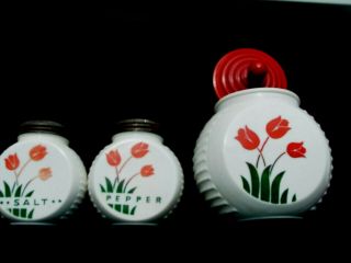 Vintage 1940 Vitrock “red Tulips” Range Set - - Salt,  Pepper Shakers,  Grease Jar