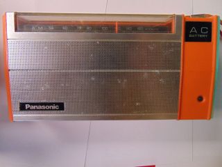 Vintage Panasonic Transistor Radio Model R - 1492 Am Ac 9v Orange Antique Radio
