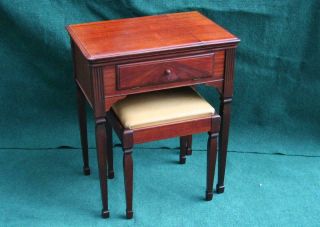 Singer Sewing Machine Cabinet & Stool Traditional Mahogany 15 - 91 201 66 66 27