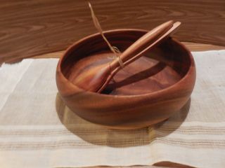 3 Piece Wooden (monkey Pod?) Salad Bowl With Servers (unmarked -)