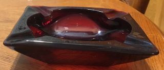 VINTAGE SQUARE RUBY RED GLASS ASHTRAY 2