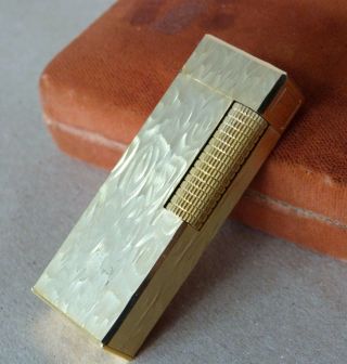 Vintage Gold Tone ARCADE Gas Lighter – Metal relief 3D Surface NOS 6