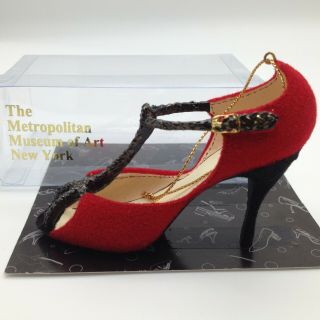 Mma Ny Metropolitan Museum Art Mini Shoe Ornament 2013 Red Black T - Strap