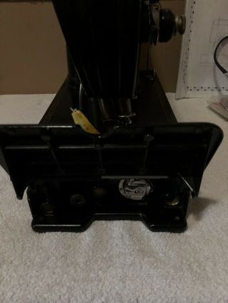 Singer 301A Sewing Machine 5