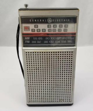 Vtg General Electric Am/fm Tv Transistor Radio Ge Model 7 - 2924a Dc Power