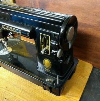 Singer 301A Sewing Machine 6