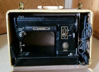 Singer 301a Sewing Machine W/ Case